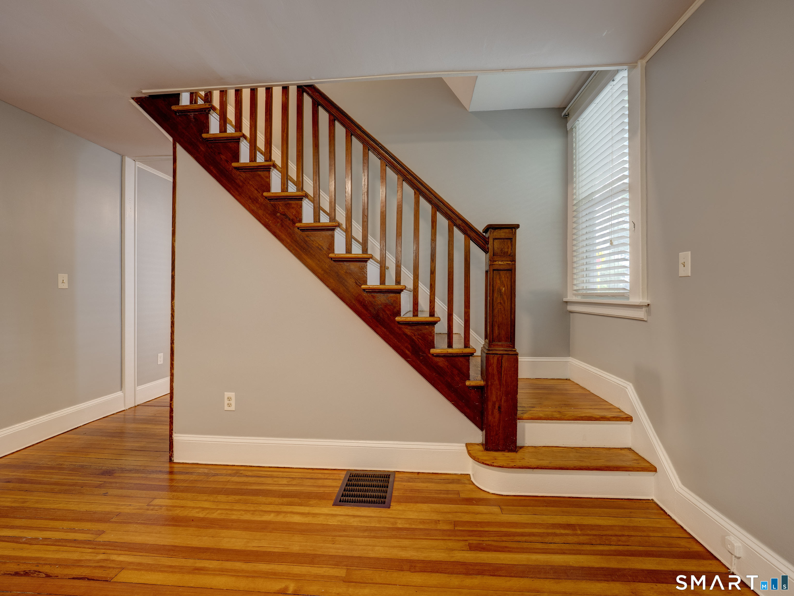 332 Summit Street Manchester CT 06040