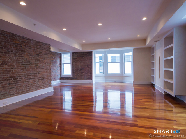 116 Crown Street New Haven CT 06511