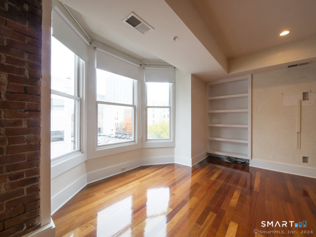 116 Crown Street New Haven CT 06510