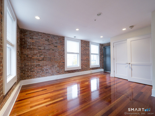 116 Crown Street New Haven CT 06511