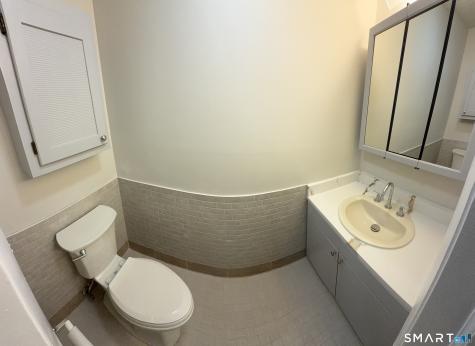 37 Wakefield Court New Britain CT 06053