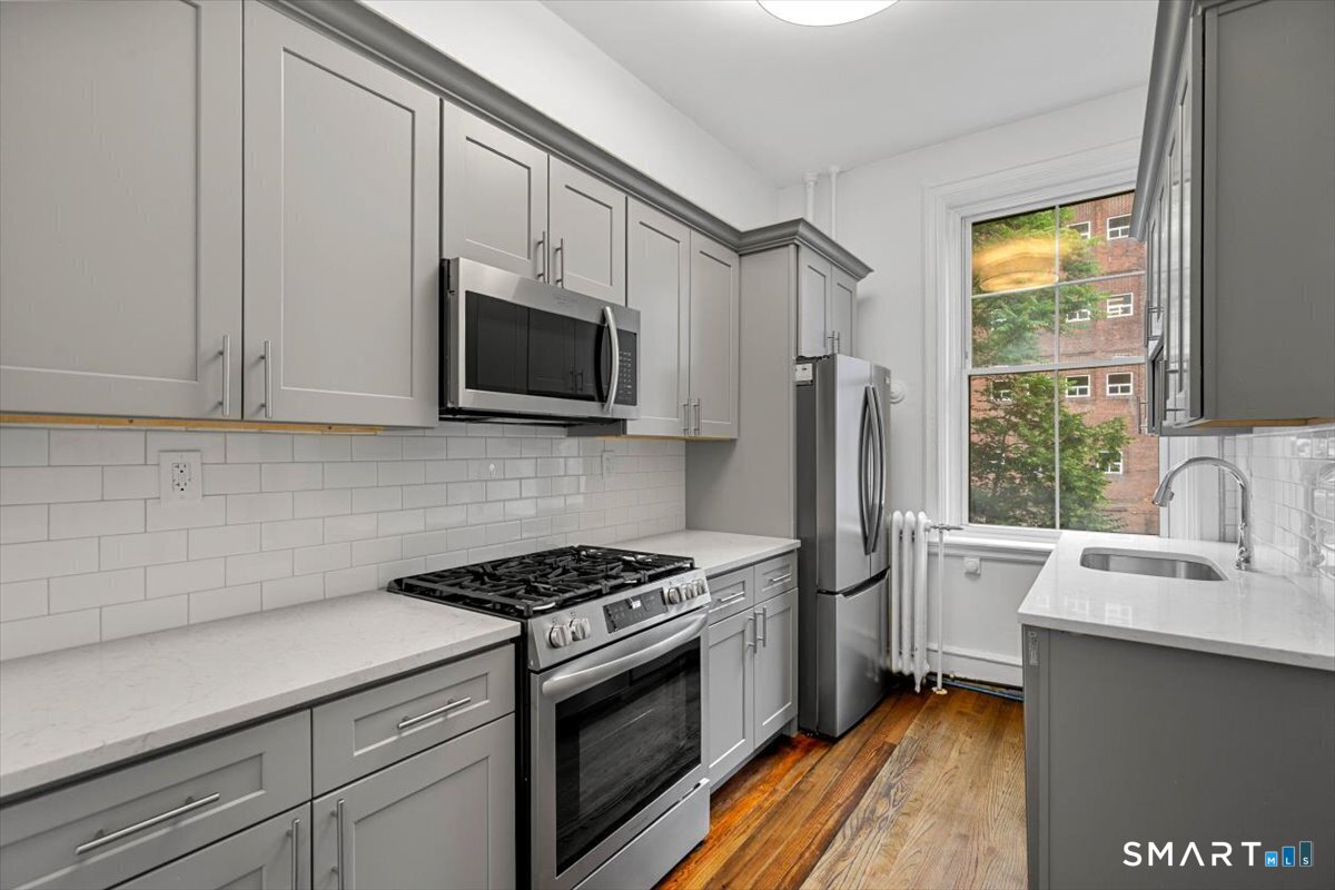 284 Orange Street New Haven CT 06510