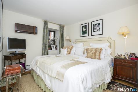 15 Lafayette Court Greenwich CT 06830