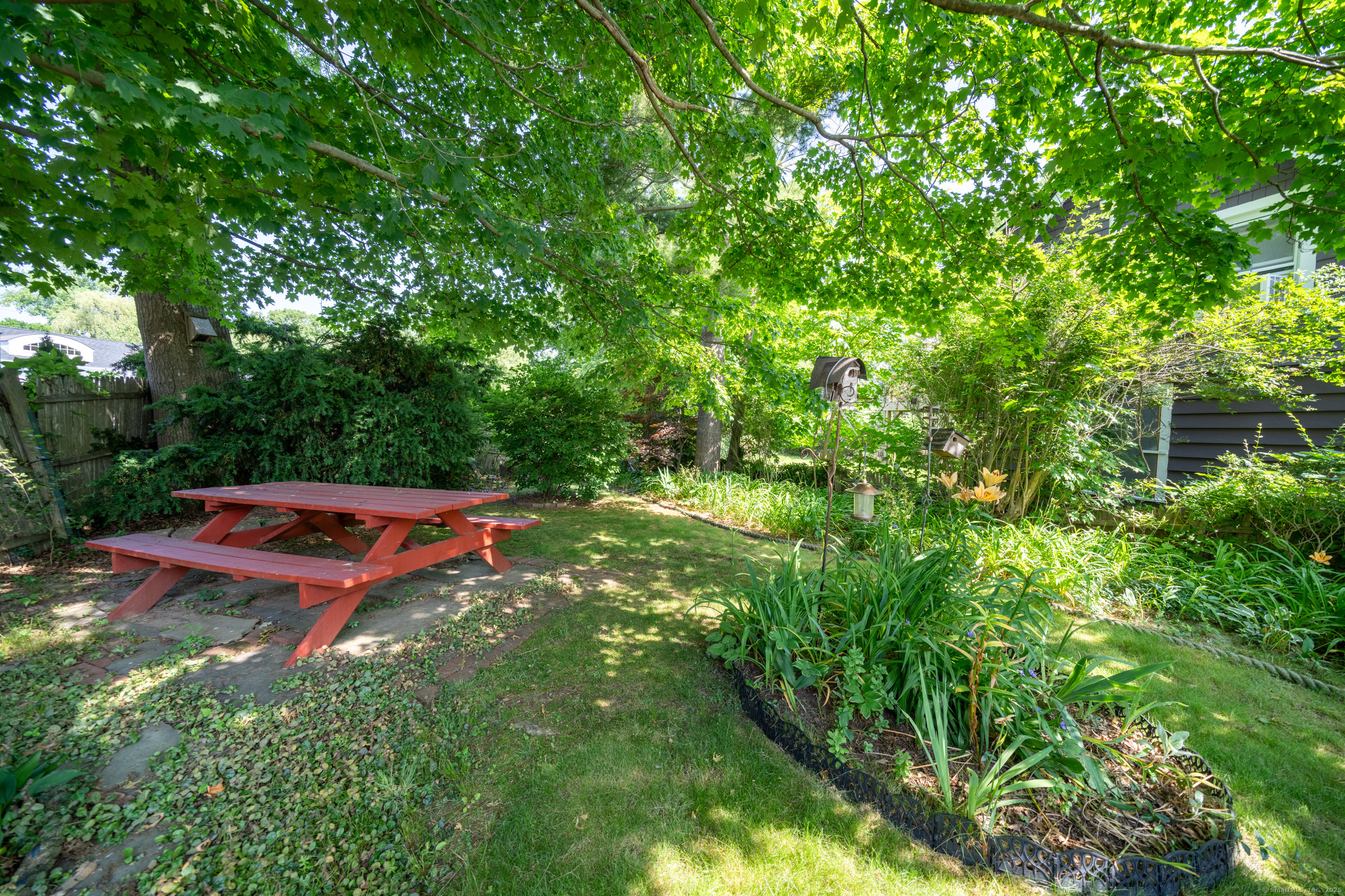 198 Shore Drive Branford CT 06405