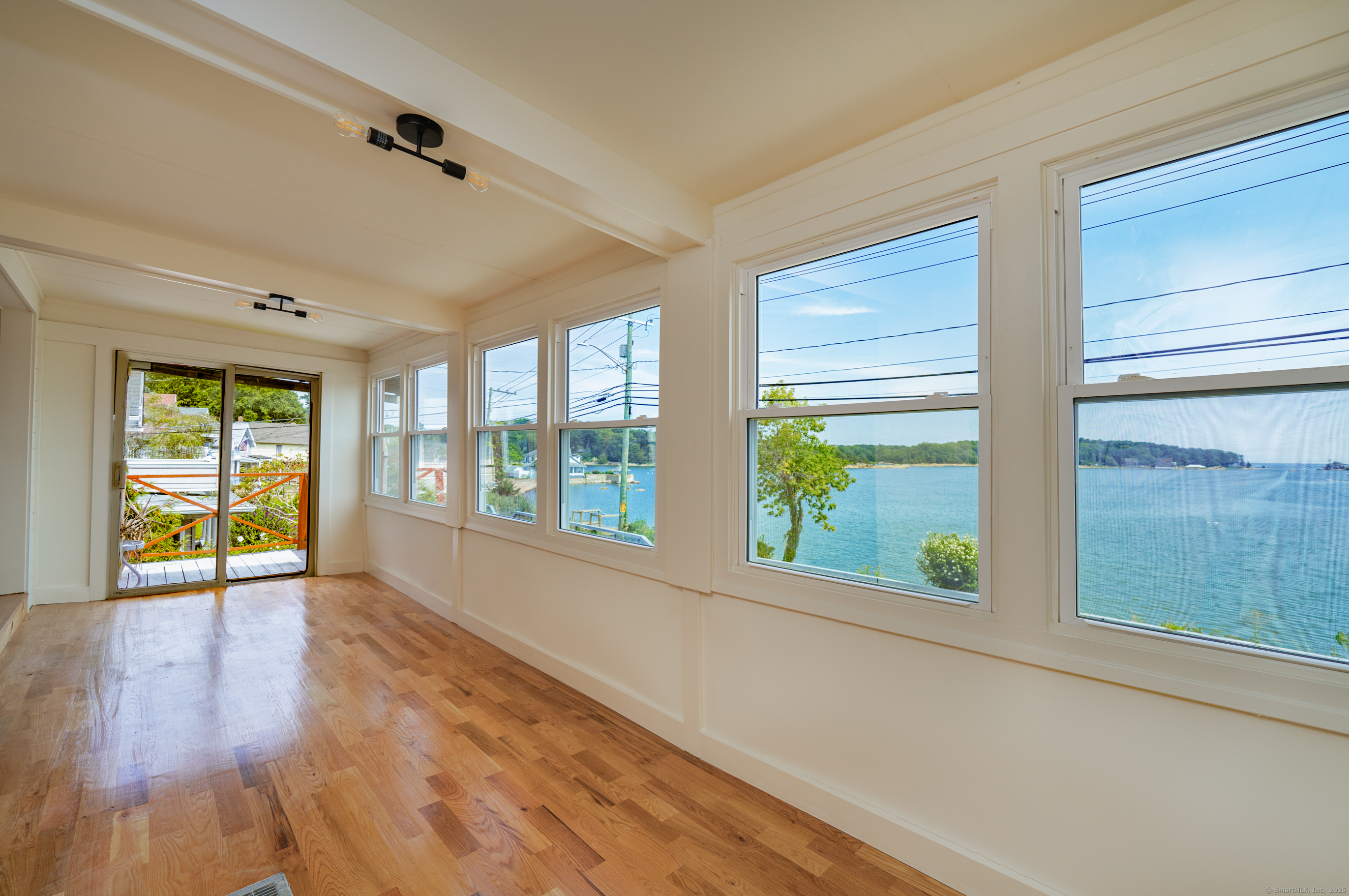 198 Shore Drive Branford CT 06405