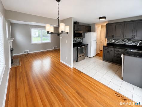 28 Lewis Lane West Hartford CT 06110