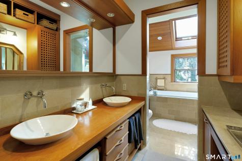 3 Raiders Lane Darien CT 06820