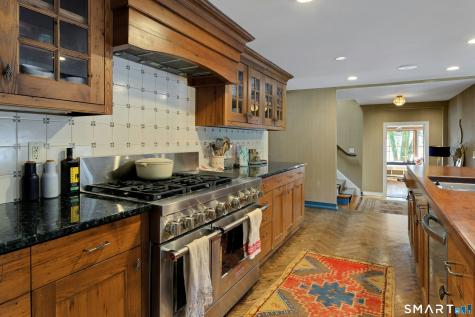 3 Raiders Lane Darien CT 06820