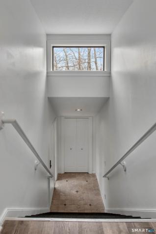 7 Cottonwood Drive Avon CT 06001