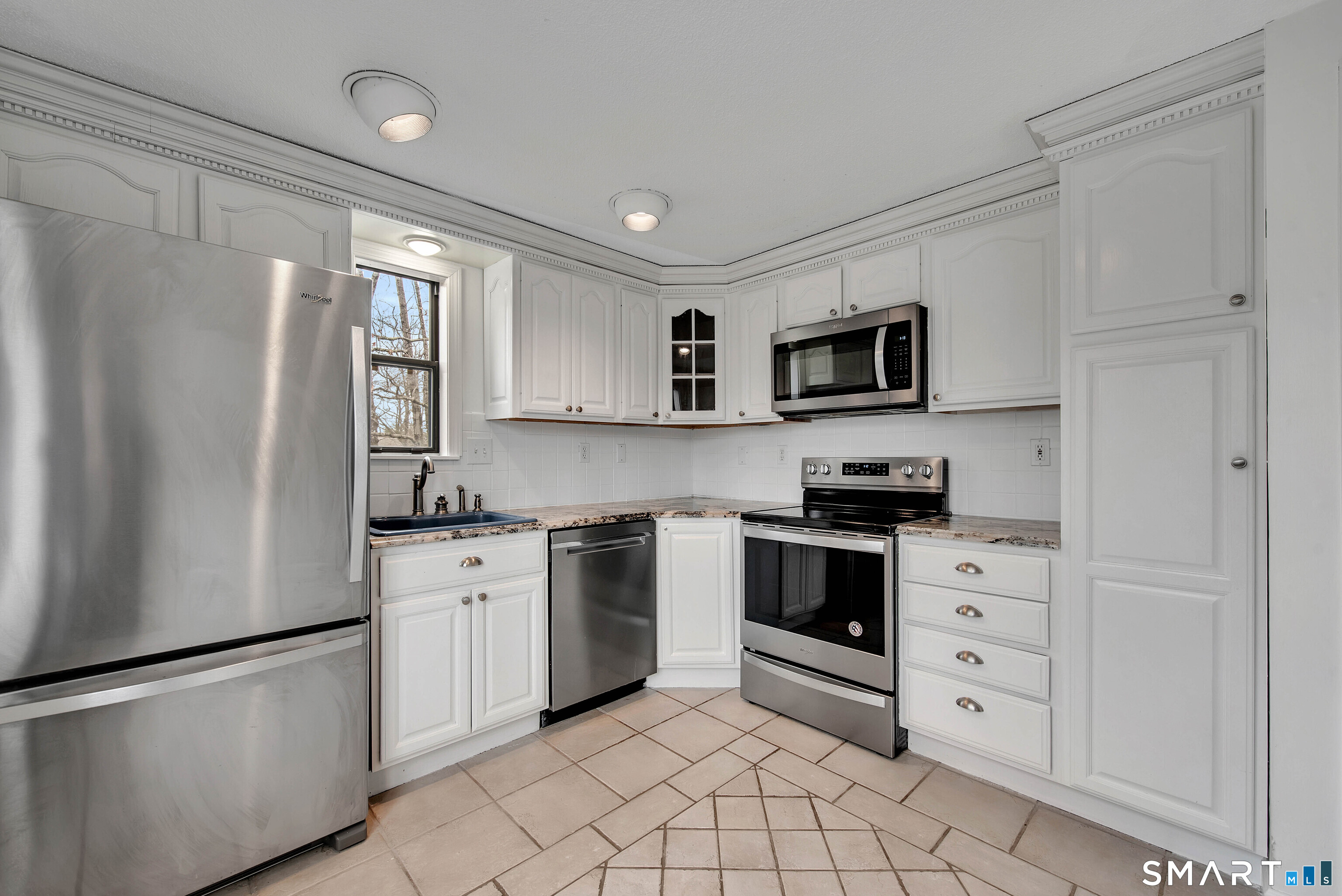 7 Cottonwood Drive Avon CT 06001