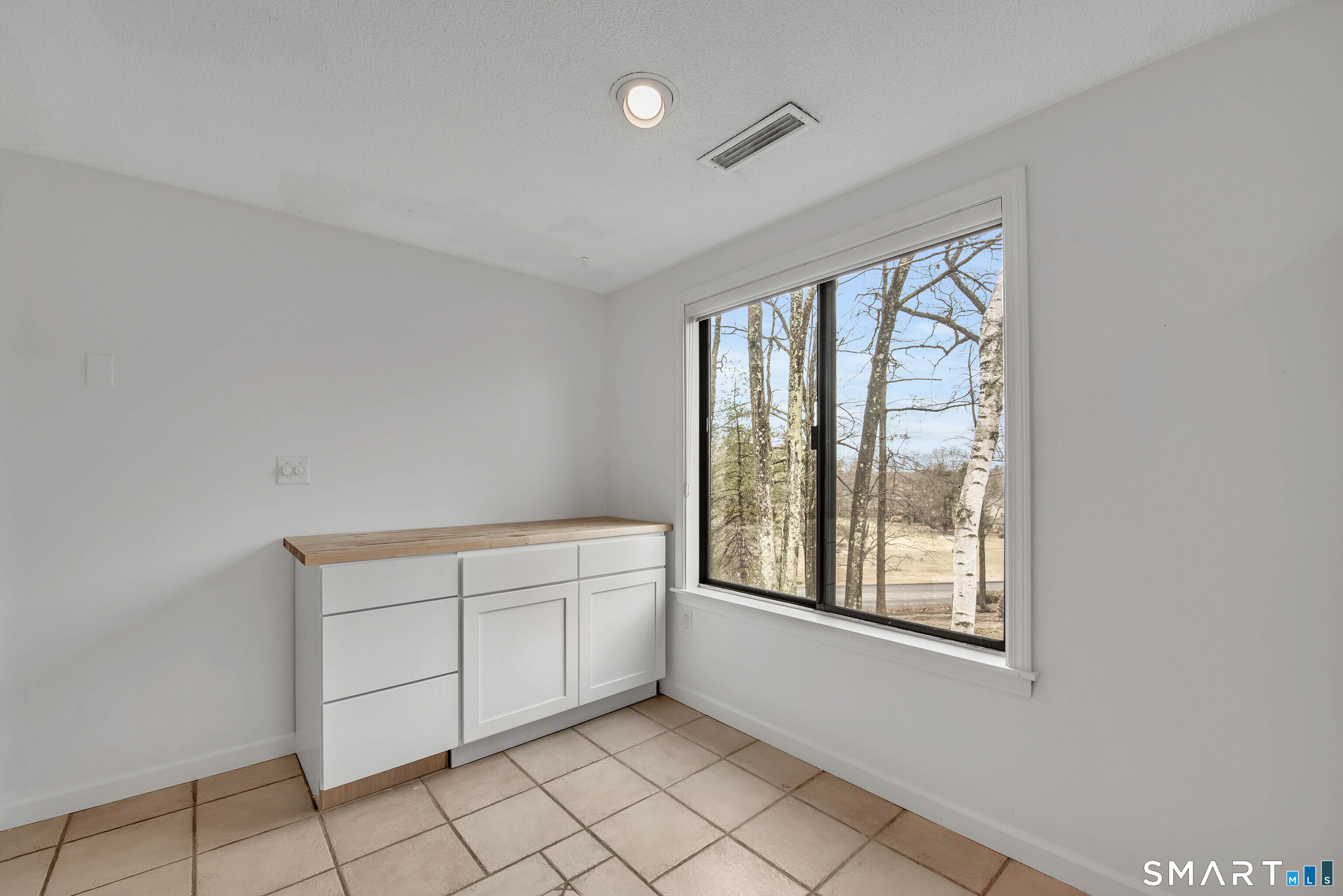 7 Cottonwood Drive Avon CT 06001