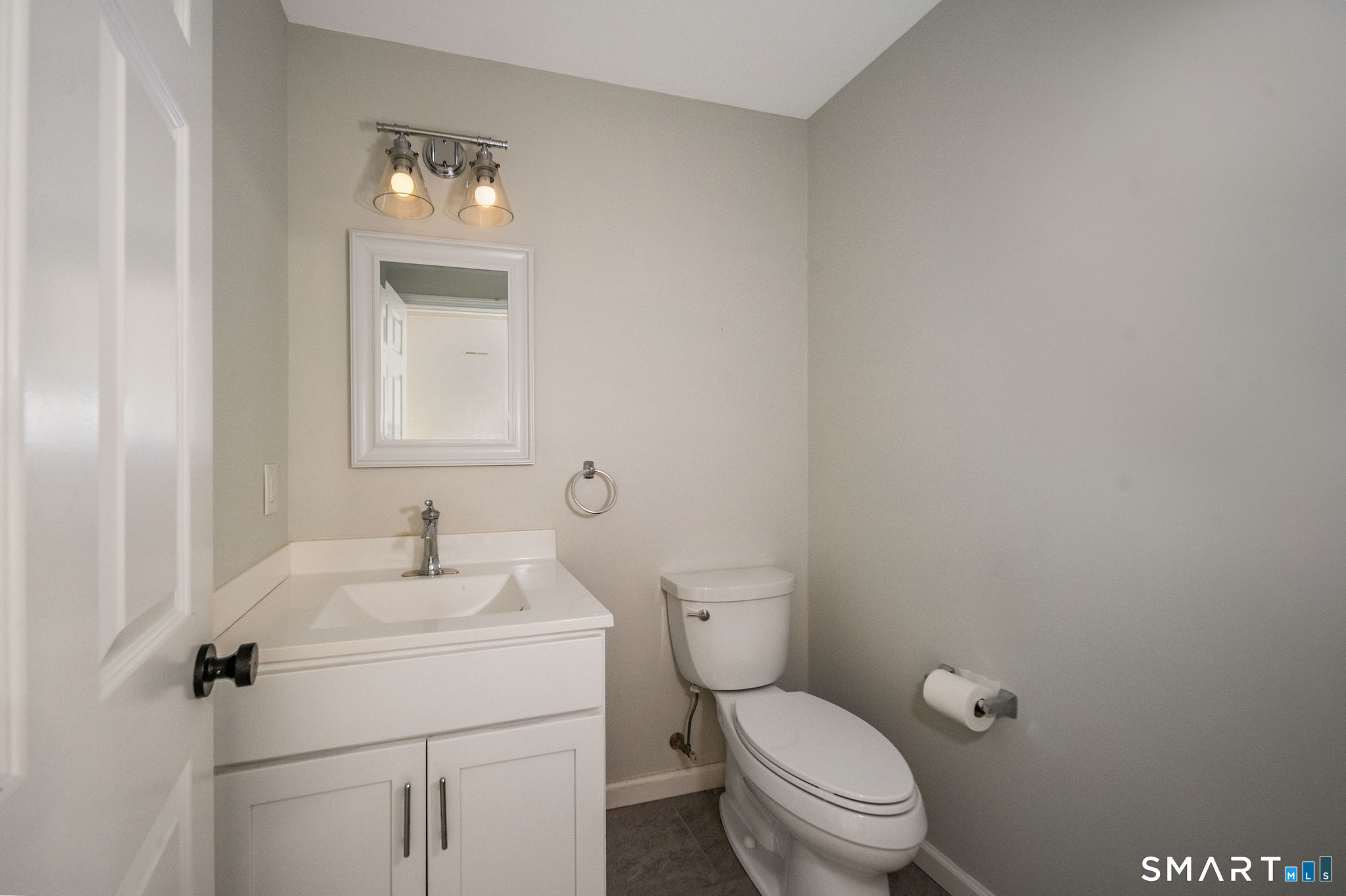 77 Lyme Street Old Lyme CT 06371