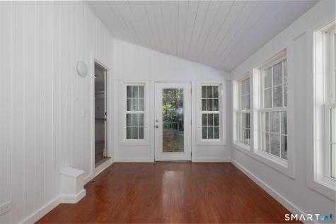 21 Saddle Ridge Drive Simsbury CT 06092