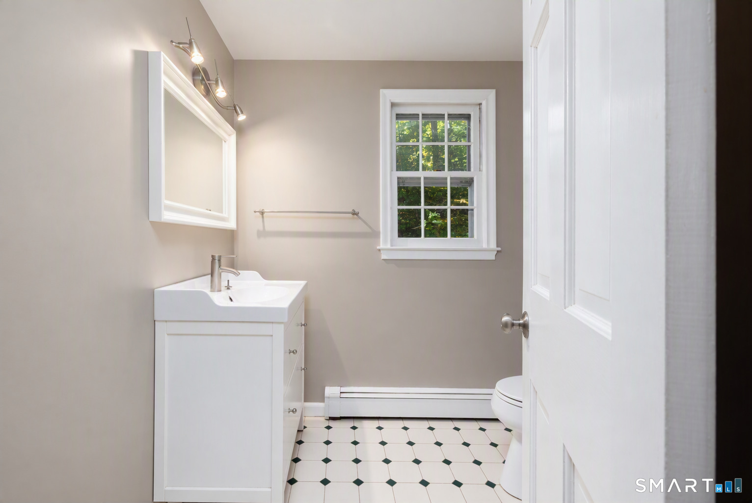 21 Saddle Ridge Drive Simsbury CT 06092