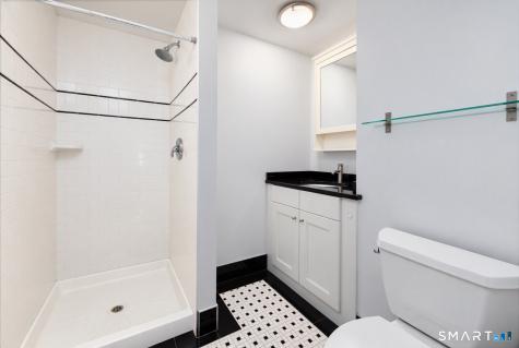21 Saddle Ridge Drive Simsbury CT 06092