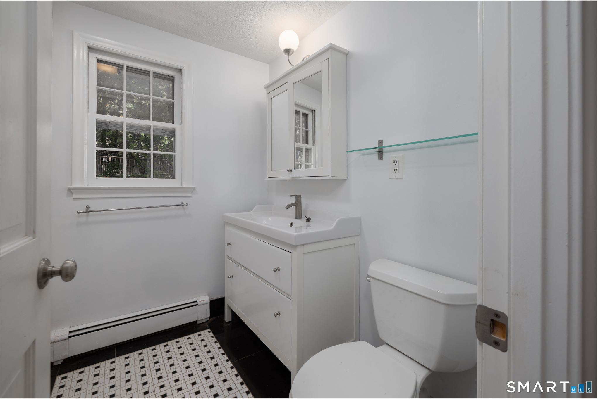 21 Saddle Ridge Drive Simsbury CT 06092