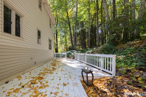 21 Saddle Ridge Drive Simsbury CT 06092