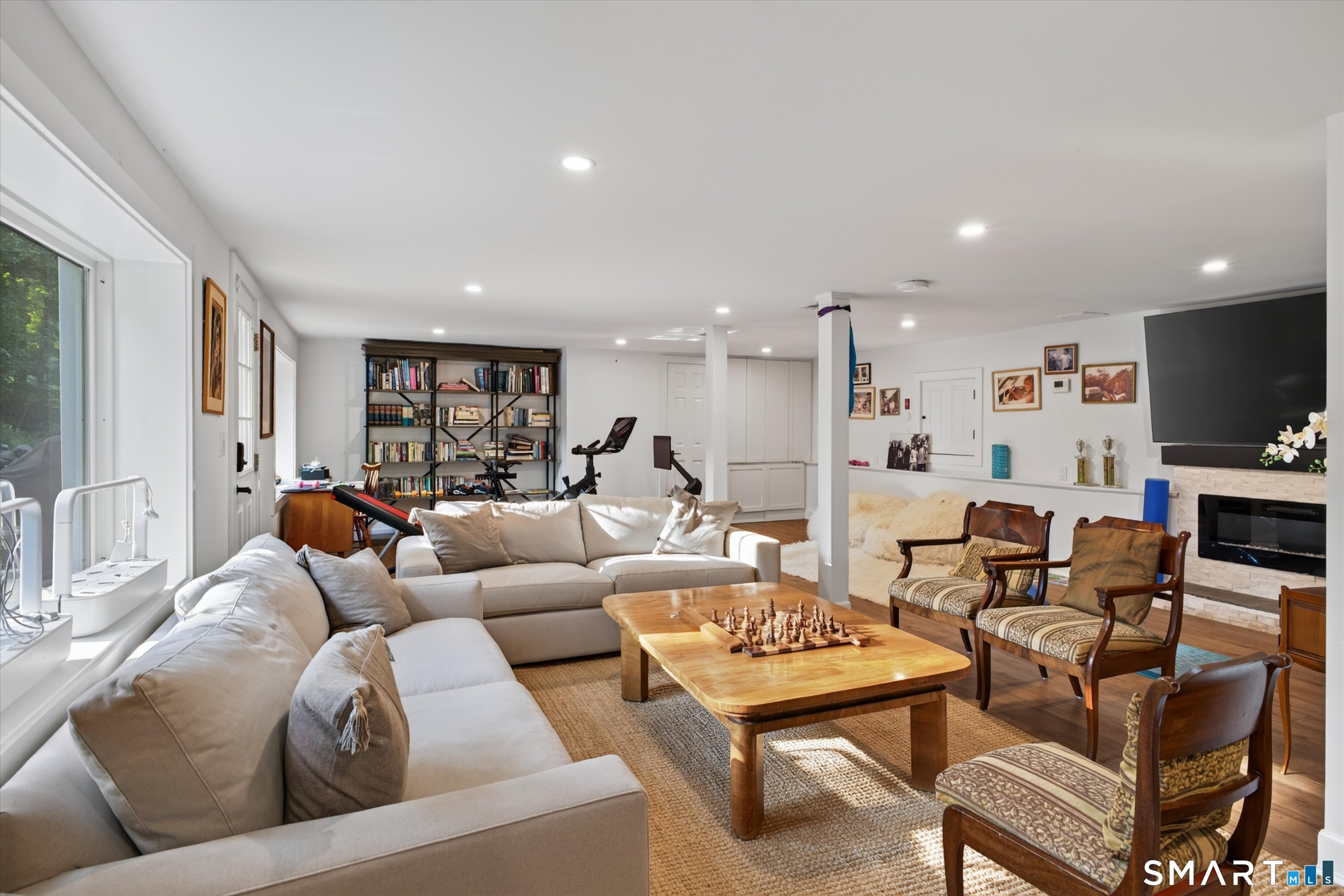 6 Abbotts Lane Westport CT 06880