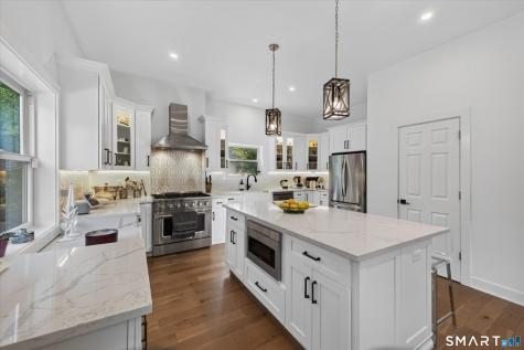 6 Abbotts Lane Westport CT 06880