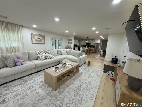 57 Lovers Lane Monroe CT 06468