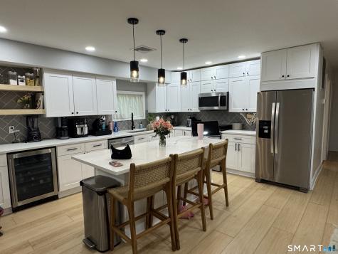 57 Lovers Lane Monroe CT 06468
