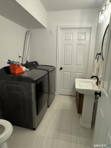 57 Lovers Lane Monroe CT 06468