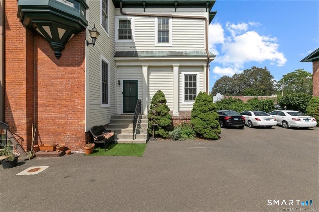 7 Wooster Place New Haven CT 06511