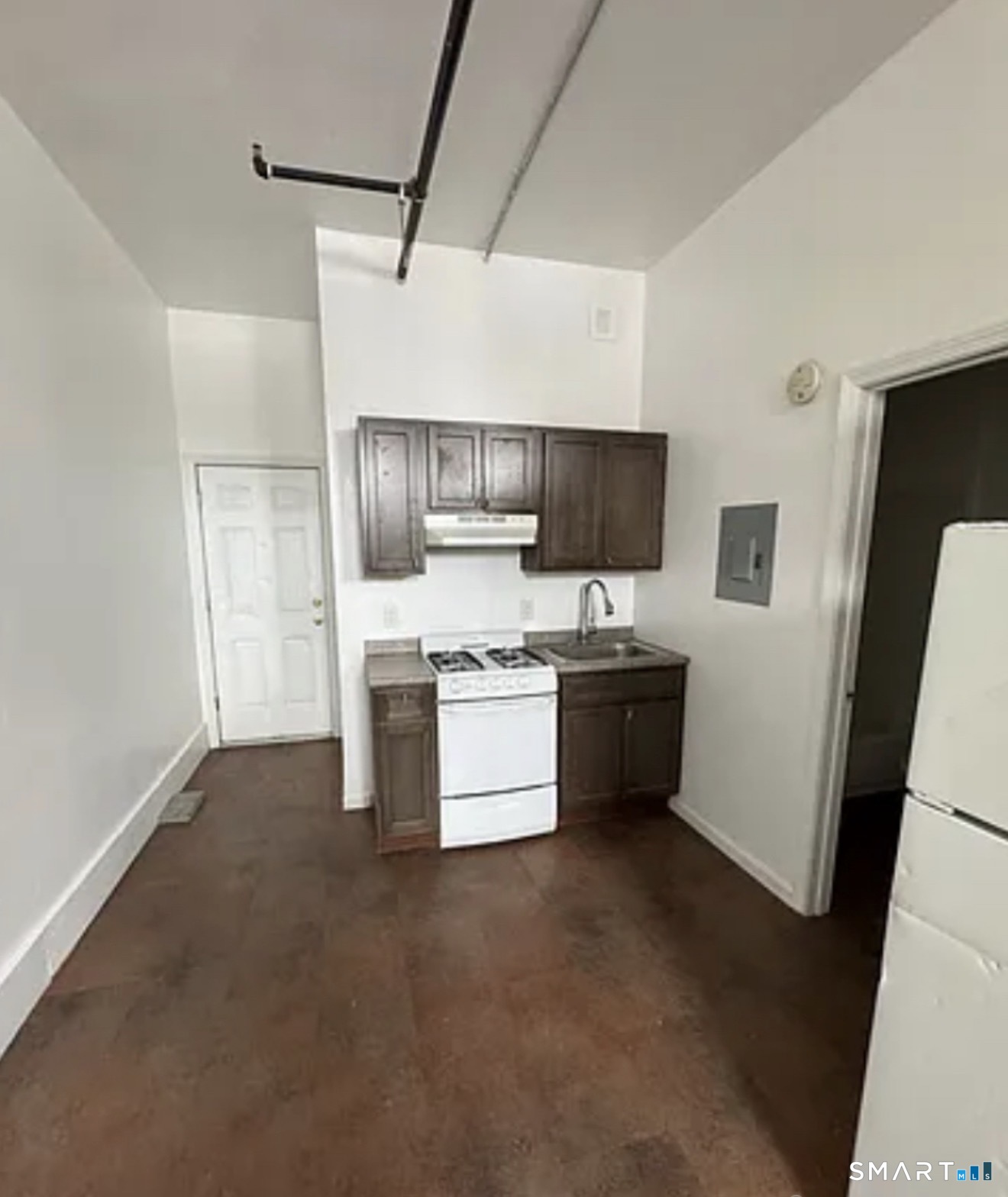 2016 Main Street Bridgeport CT 06604