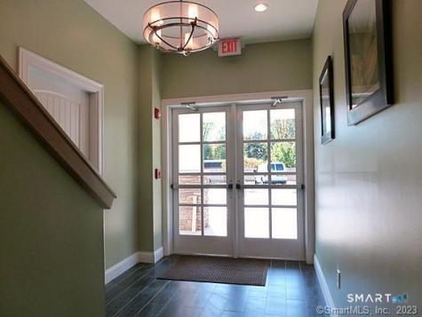 390 Boston Neck Road Suffield CT 06078