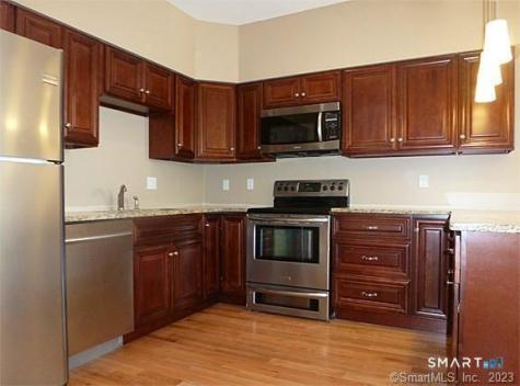 390 Boston Neck Road Suffield CT 06078