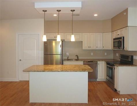 390 Boston Neck Road Suffield CT 06078