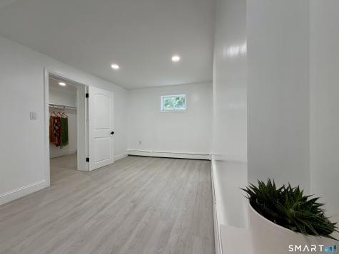 57 Hoyt Street New Canaan CT 06840
