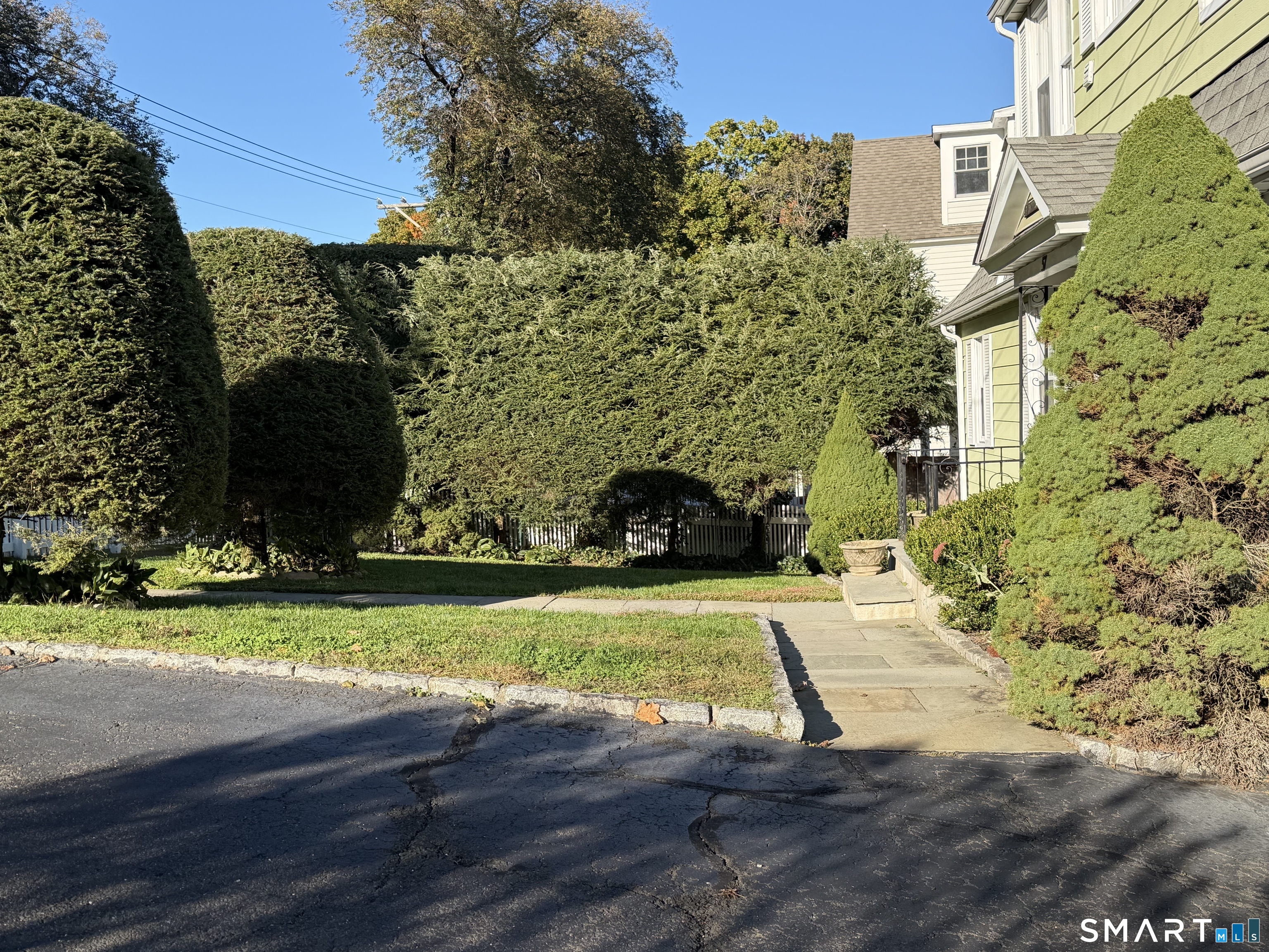 57 Hoyt Street New Canaan CT 06840