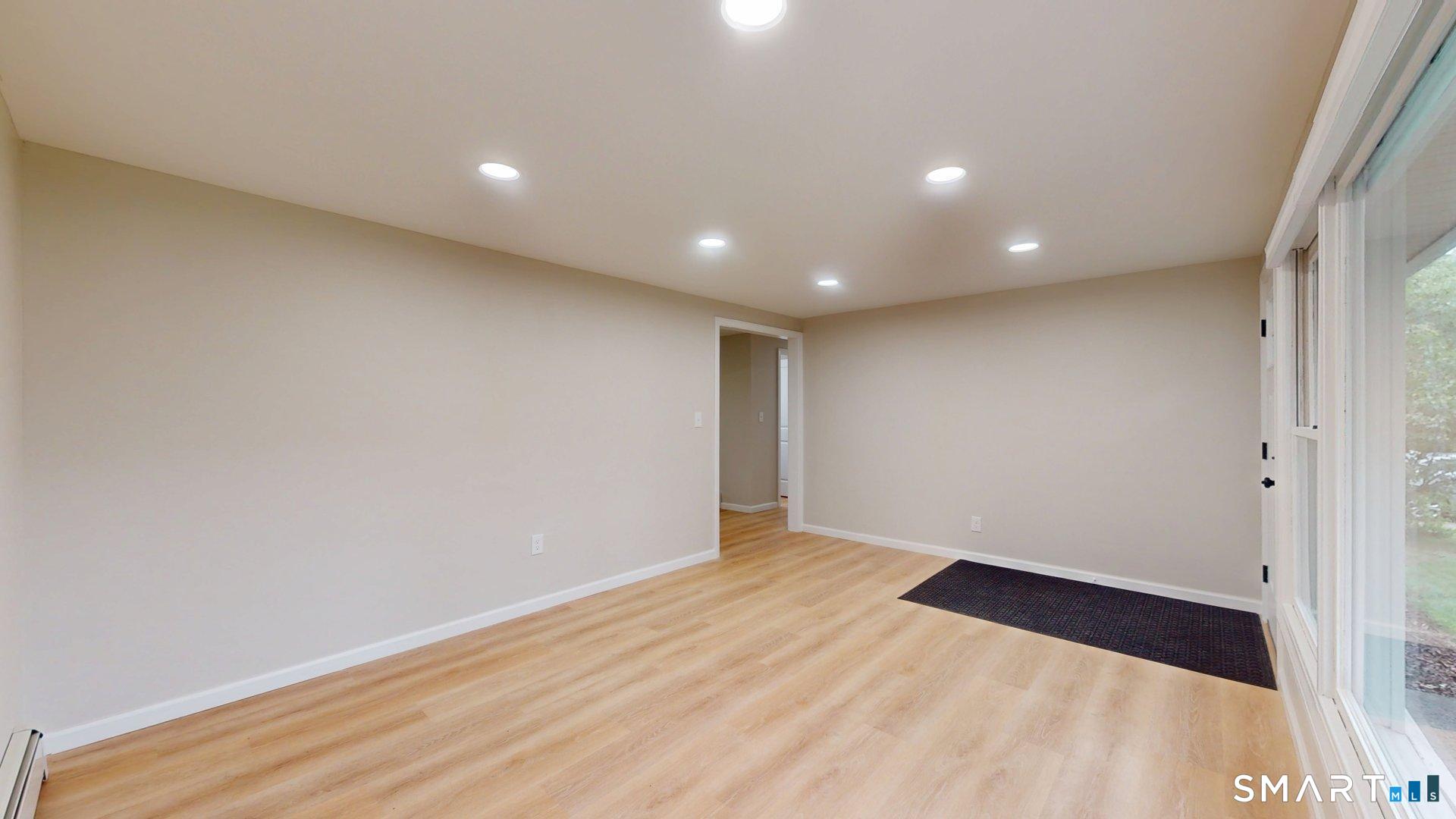 16 Arrow Street Enfield CT 06082