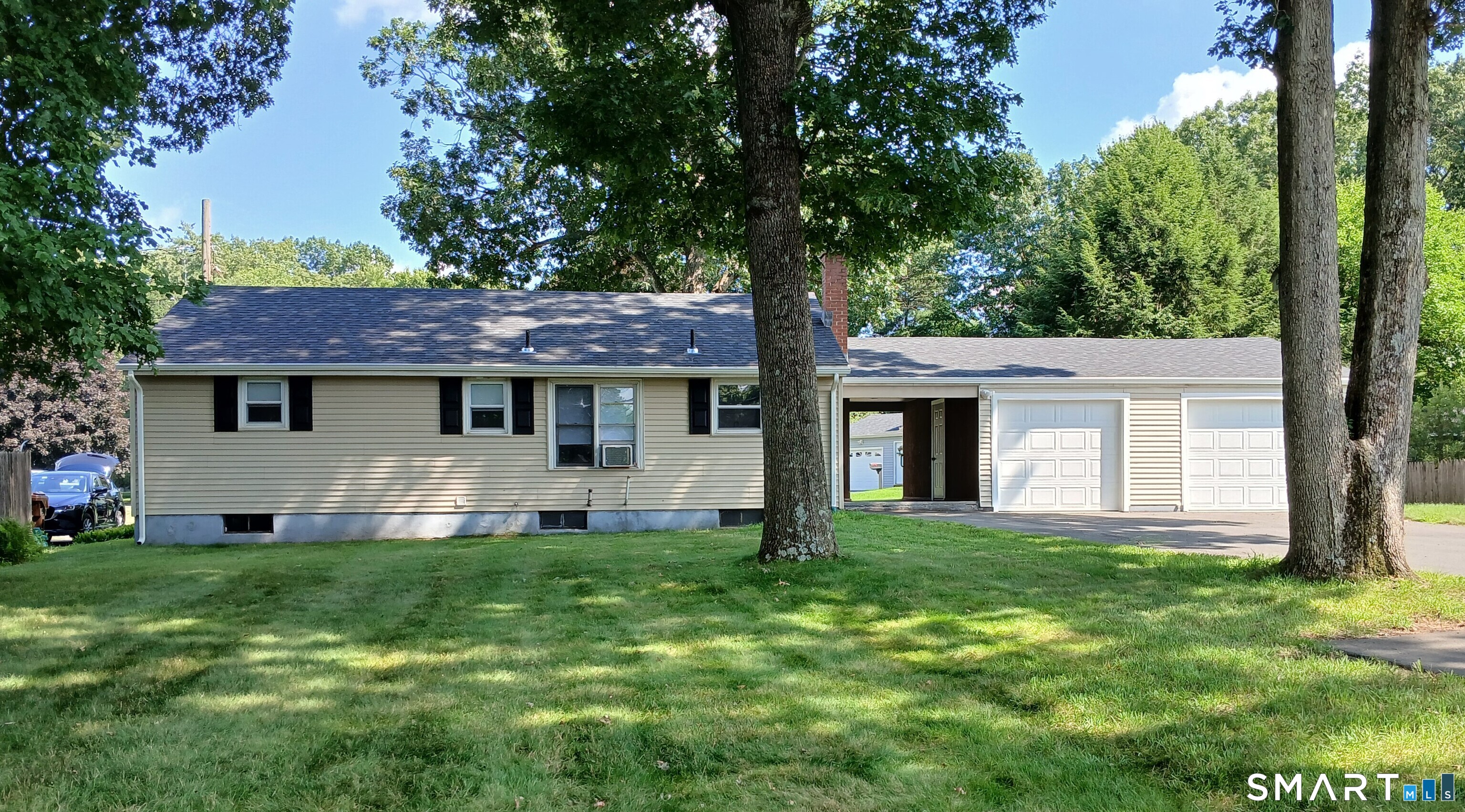 16 Arrow Street Enfield CT 06082