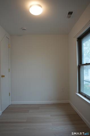 25-27 Jetland Place Bridgeport CT 06605