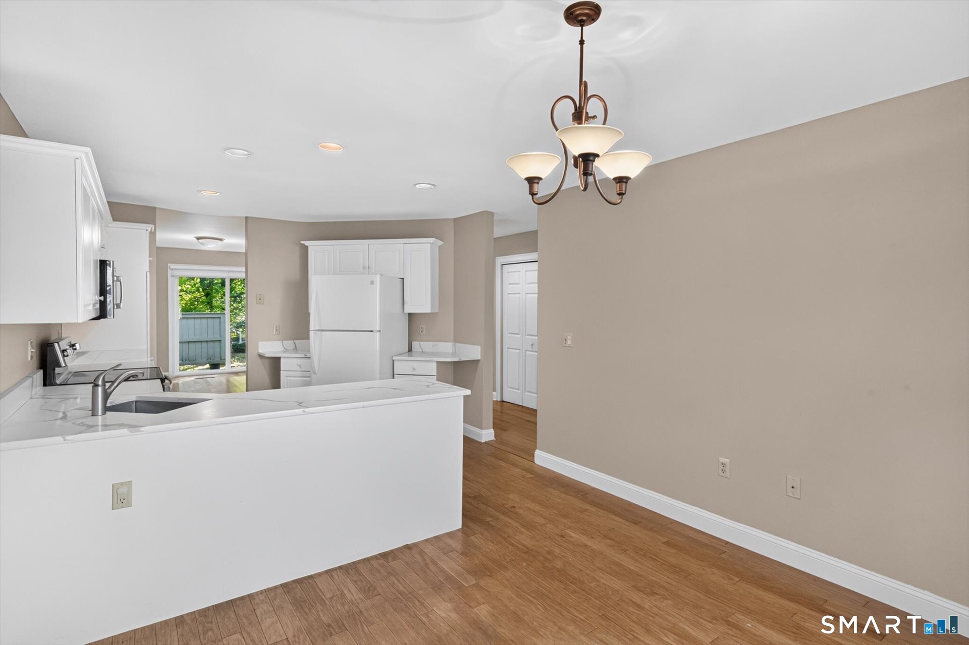 7 Essex Court Avon CT 06001
