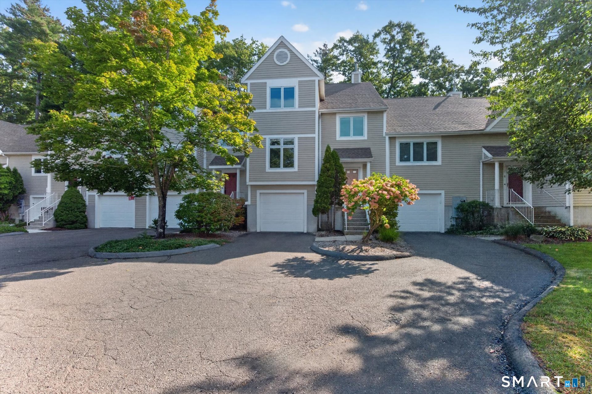 7 Essex Court Avon CT 06001