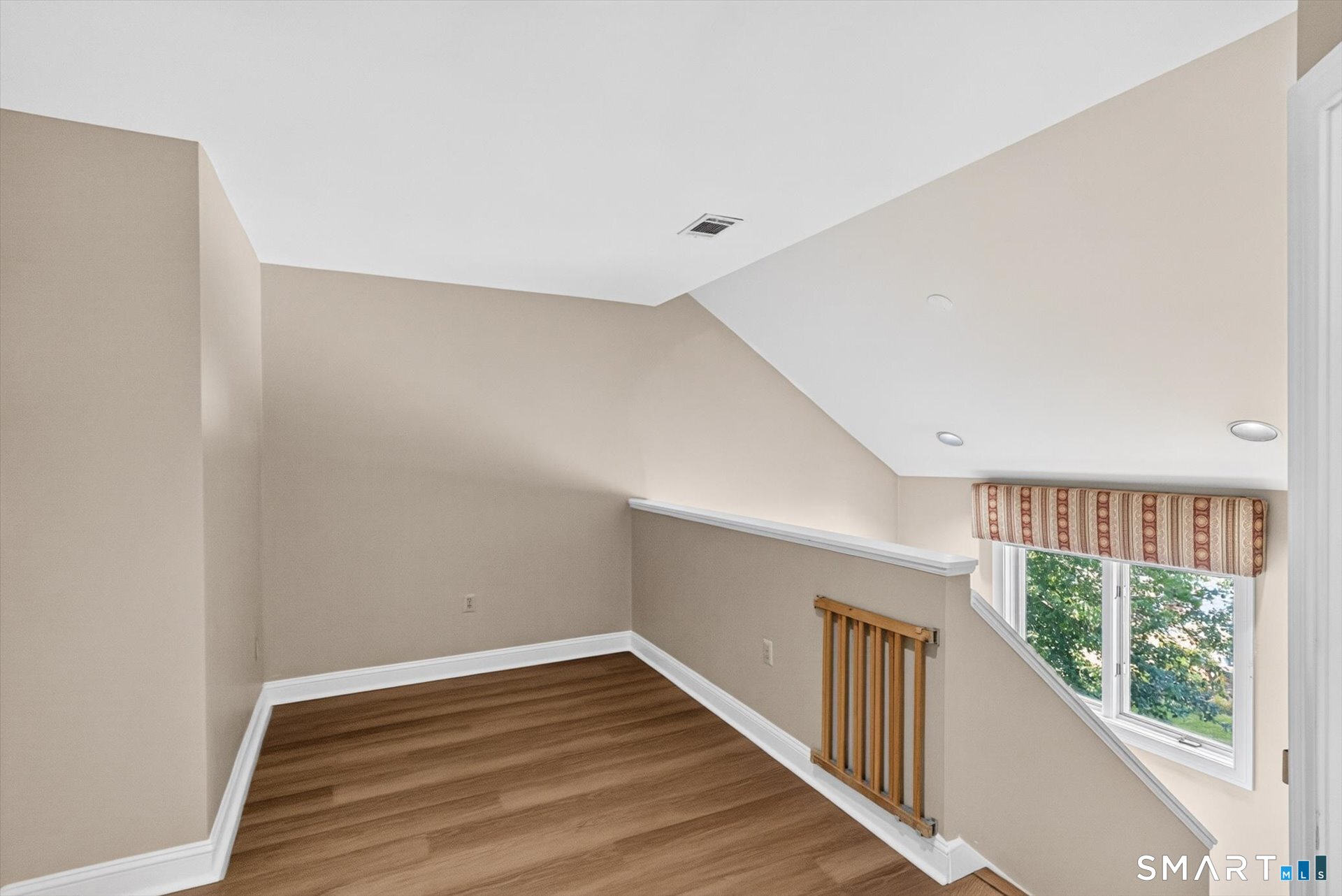 7 Essex Court Avon CT 06001