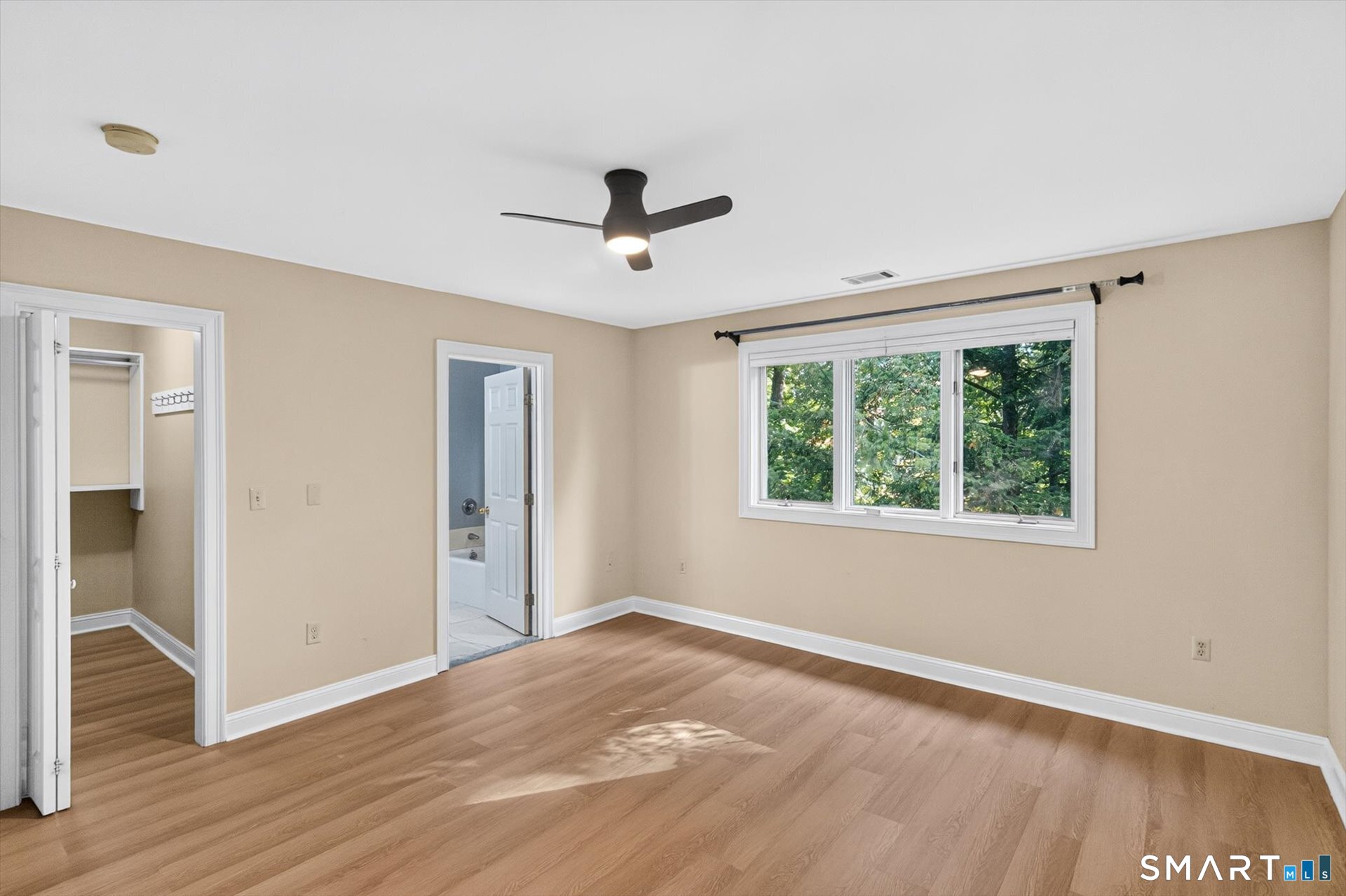 7 Essex Court Avon CT 06001