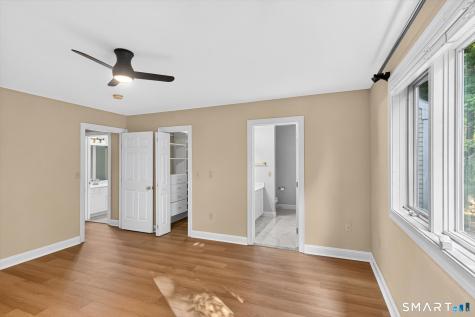 7 Essex Court Avon CT 06001