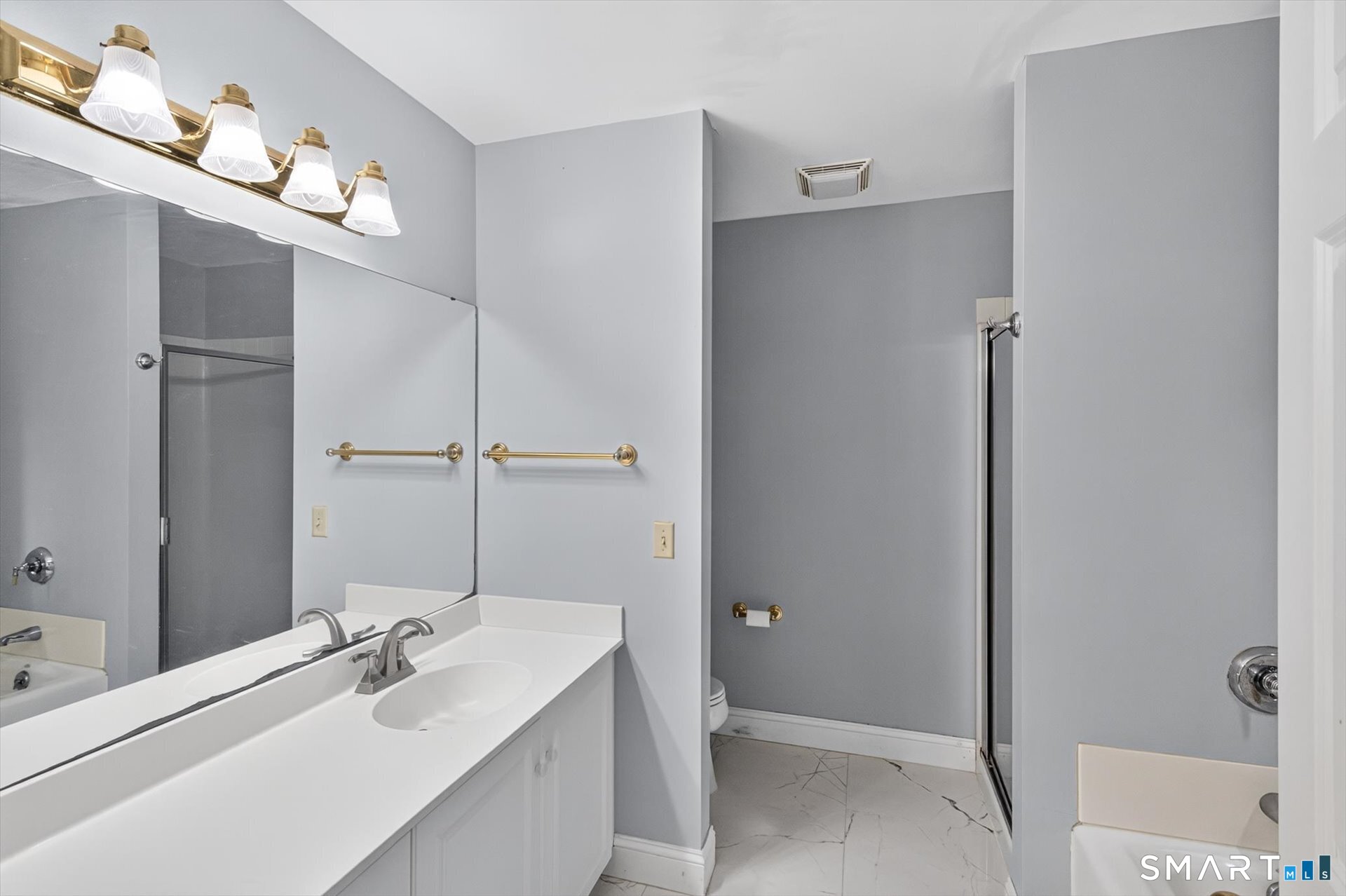 7 Essex Court Avon CT 06001