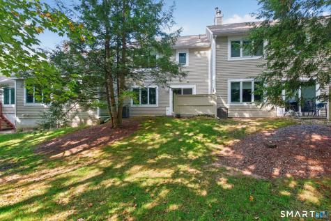 7 Essex Court Avon CT 06001