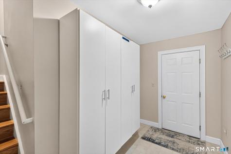 7 Essex Court Avon CT 06001