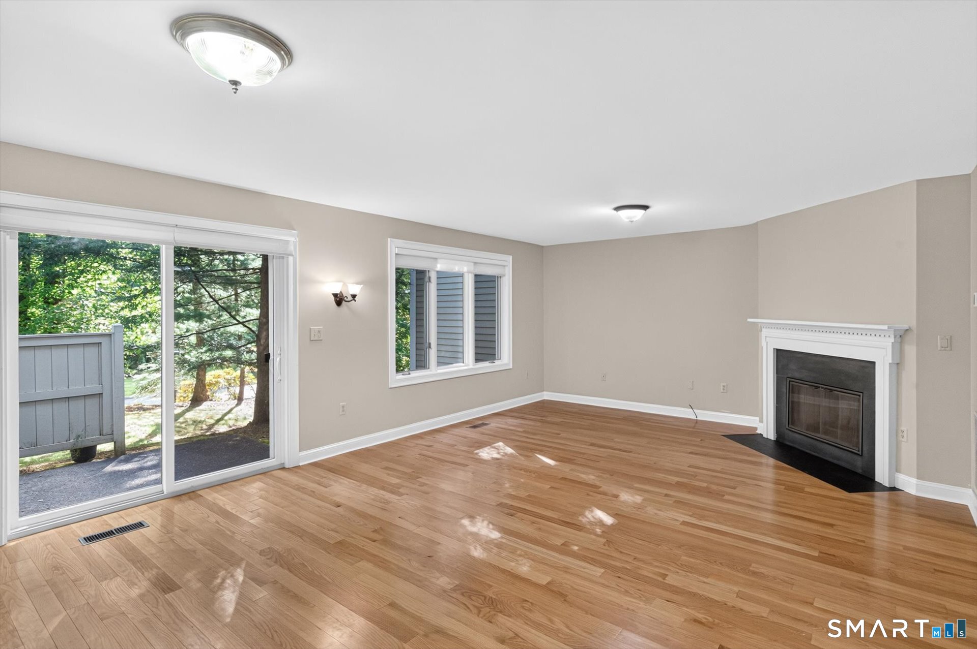 7 Essex Court Avon CT 06001