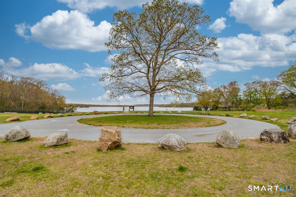 20 Lake View Avenue Salem CT 06420