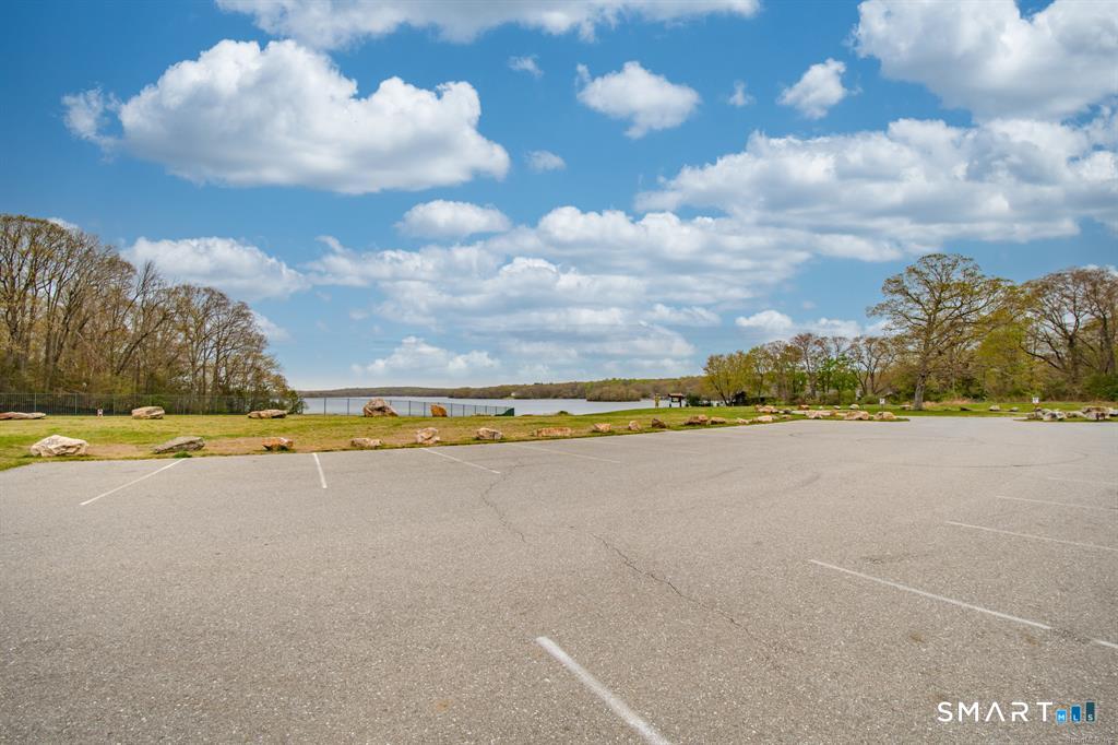 20 Lake View Avenue Salem CT 06420