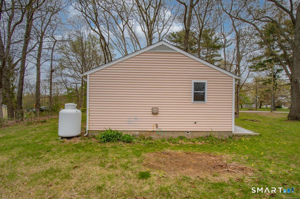 20 Lake View Avenue Salem CT 06420
