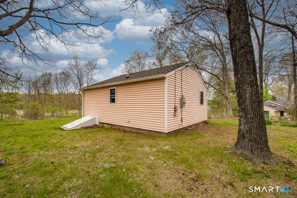 20 Lake View Avenue Salem CT 06420