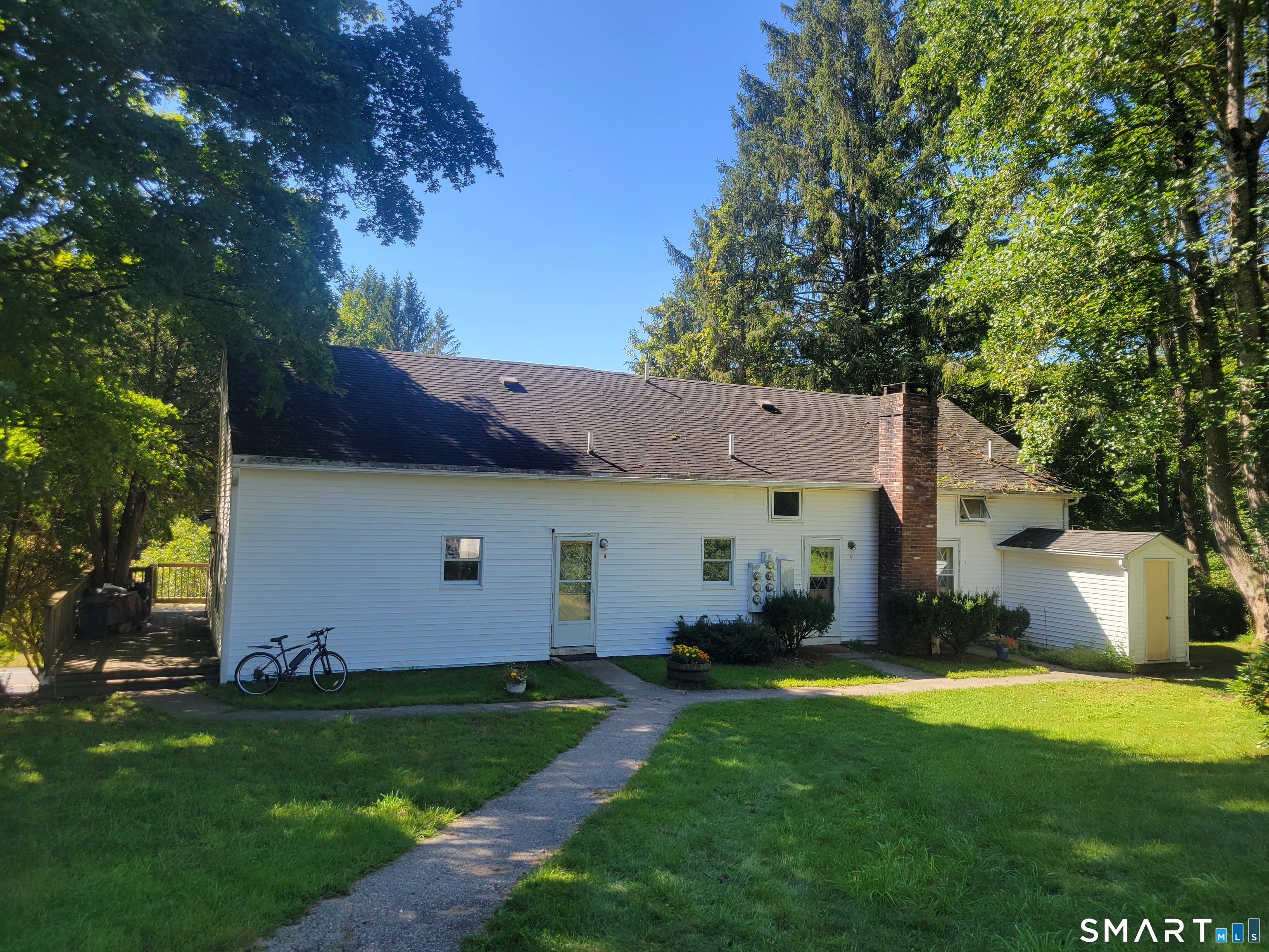 220 Babbitt Hill Road Pomfret CT 06259